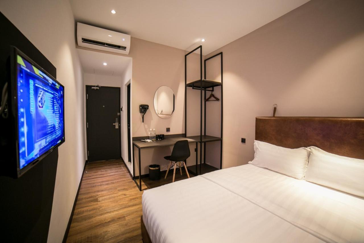 Eureka Hotel Penang Bayan Lepas Bagian luar foto